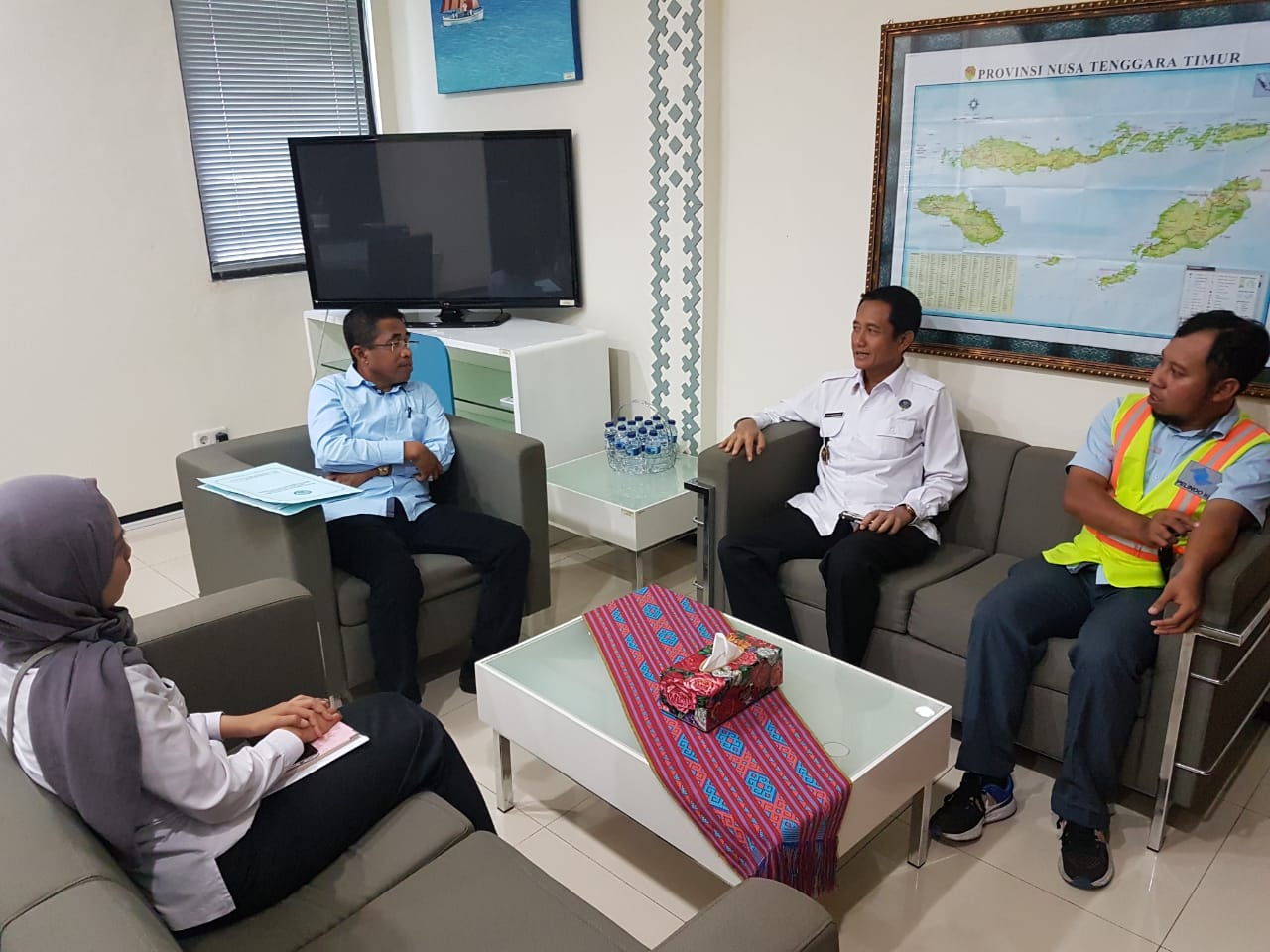 Audiensi Kepala BNNP NTT dengan General Manager PT. Pelindo III Kupang terkait Implementasi Inpres 6 Tahun 2018 dan Perjanjian Kerja Sama (PKS) tentang P4GN Audiensi Kepala BNNP NTT dengan General Manager PT. Pelindo III Kupang terkait Implementasi Inpres 6 Tahun 2018 dan Perjanjian Kerja Sama (PKS) tentang P4GN