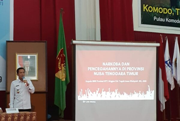 Penguatan Karakter Anti Narkoba bagi Calon Wisudawan/Wisudawati Universitas Persatuan Guru 1945 NTT Penguatan Karakter Anti Narkoba bagi Calon Wisudawan/Wisudawati Universitas Persatuan Guru 1945 NTT
