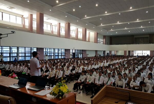 Diseminasi Informasi P4GN bagi 1800 Mahasiswa Politeknik Negeri Kupang Dalam Rangka Program Pengenalan Kehidupan Kampus bagi Mahasiswa Baru (PPKMB)