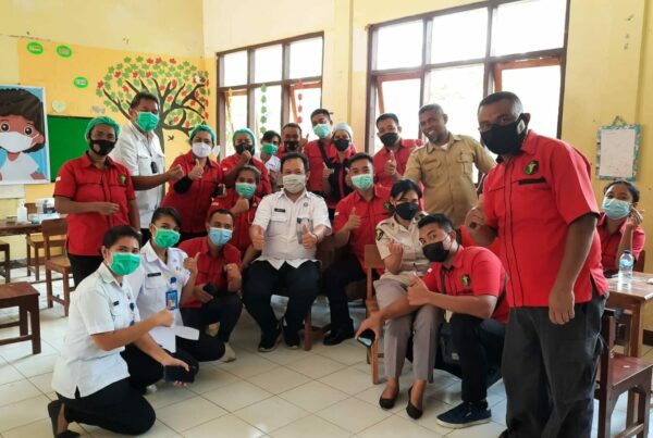 Vaksinasi Merdeka Anak dan Kampanye Bersih Narkoba di SD Inpres Perumnas 2 Kota Kupang