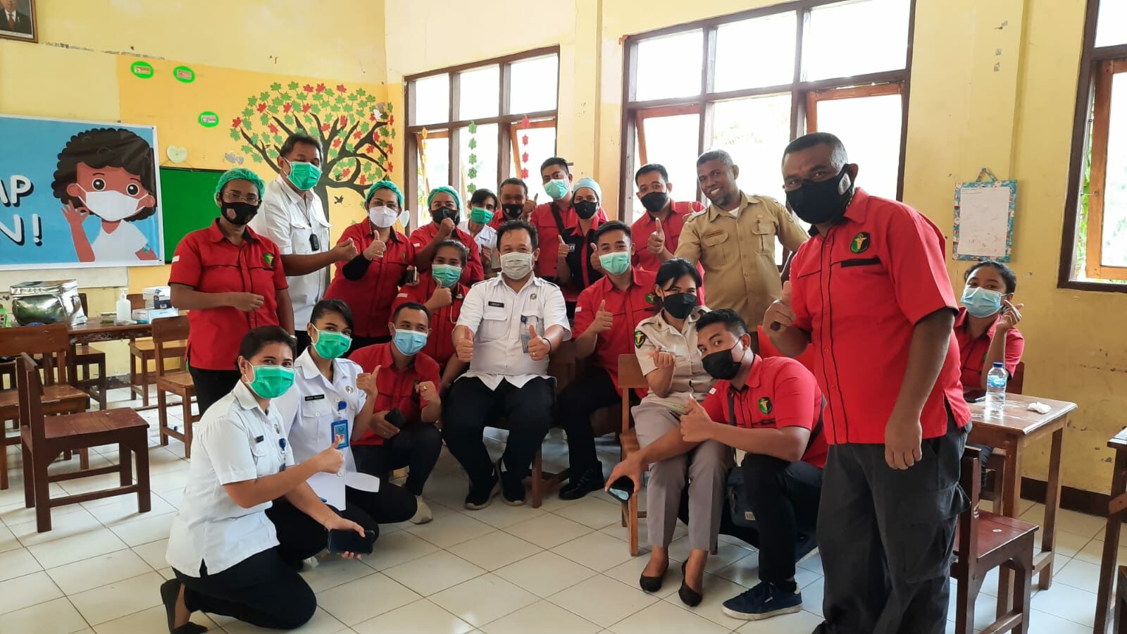 Vaksinasi Merdeka Anak dan Kampanye Bersih Narkoba di SD Inpres Perumnas 2 Kota Kupang Vaksinasi Merdeka Anak dan Kampanye Bersih Narkoba di SD Inpres Perumnas 2 Kota Kupang