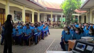 Sosialisasi di SMA Katolik Santo Arnoldus Kupang Sosialisasi di SMA Katolik Santo Arnoldus Kupang