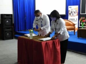 Penandatanganan PKS antara BNNP NTT dan LPP RRI Ende Penandatanganan PKS antara BNNP NTT dan LPP RRI Ende