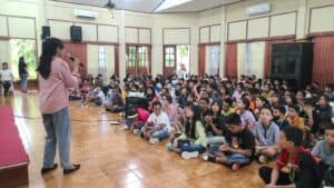 BEKALI GENERASI MUDA NTT DENGAN WAWASAN P4GN, BNNP NTT GUNAKAN METODE BERMAIN DAN BERNYAYI BEKALI GENERASI MUDA NTT DENGAN WAWASAN P4GN, BNNP NTT GUNAKAN METODE BERMAIN DAN BERNYAYI
