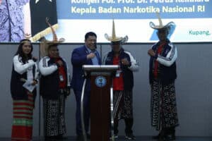 Kepala BNN Republik Indonesia Gemakan War On Drugs di Bumi Flobamrata Kepala BNN Republik Indonesia Gemakan War On Drugs di Bumi Flobamrata