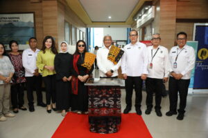 LAKSANAKAN KUNJUNGAN KERJA KE BNN PROVINSI NTT, KEPALA BNN RI RESMIKAN GEDUNG KANTOR HAK MILIK BNNP NTT HIBAH DARI PEMPROV NTT