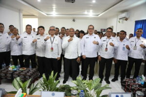 Kepala BNN RI, Komjen Pol. Marthinus Hukom, S.I.K., M.Si melakukan Kunjungan Kerja ke BNN Provinsi Nusa Tenggara Timur Kepala BNN RI, Komjen Pol. Marthinus Hukom, S.I.K., M.Si melakukan Kunjungan Kerja ke BNN Provinsi Nusa Tenggara Timur
