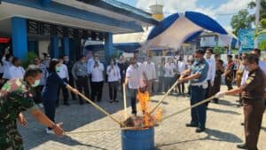 Gagalkan Penyelundupan 500 Gram Ganja dan amankan 8 Pot Ganja, BNNP NTT Gelar Press Release pengungkapan Kasus dan Pemusnahan Barang Bukti Narkotika