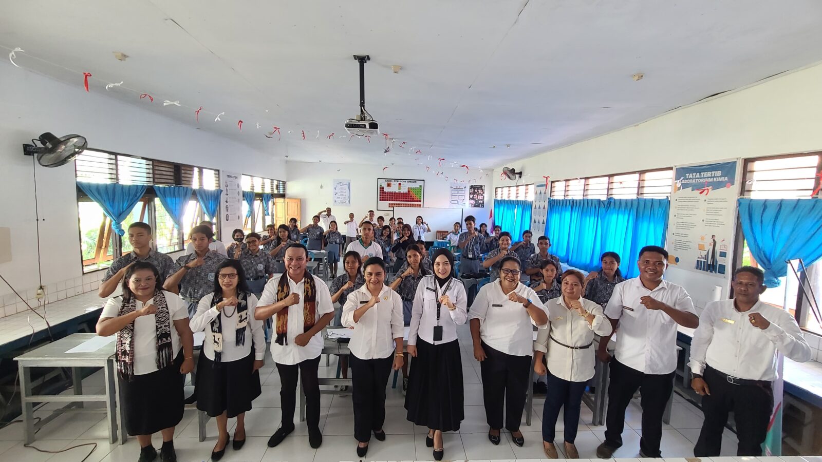 “Wujudkan Lingkungan Sekolah yang Aman dan Kondusif Tanpa Terpapar Kekerasan atau Pengaruh Negatif, Penyalahgunaan Narkoba” “Wujudkan Lingkungan Sekolah yang Aman dan Kondusif Tanpa Terpapar Kekerasan atau Pengaruh Negatif, Penyalahgunaan Narkoba”