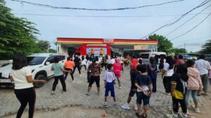 “CAR FREE DAY BERSINAR: SEHAT FISIK DAN MENTAL; Hempas Narkoba” “CAR FREE DAY BERSINAR: SEHAT FISIK DAN MENTAL; Hempas Narkoba”